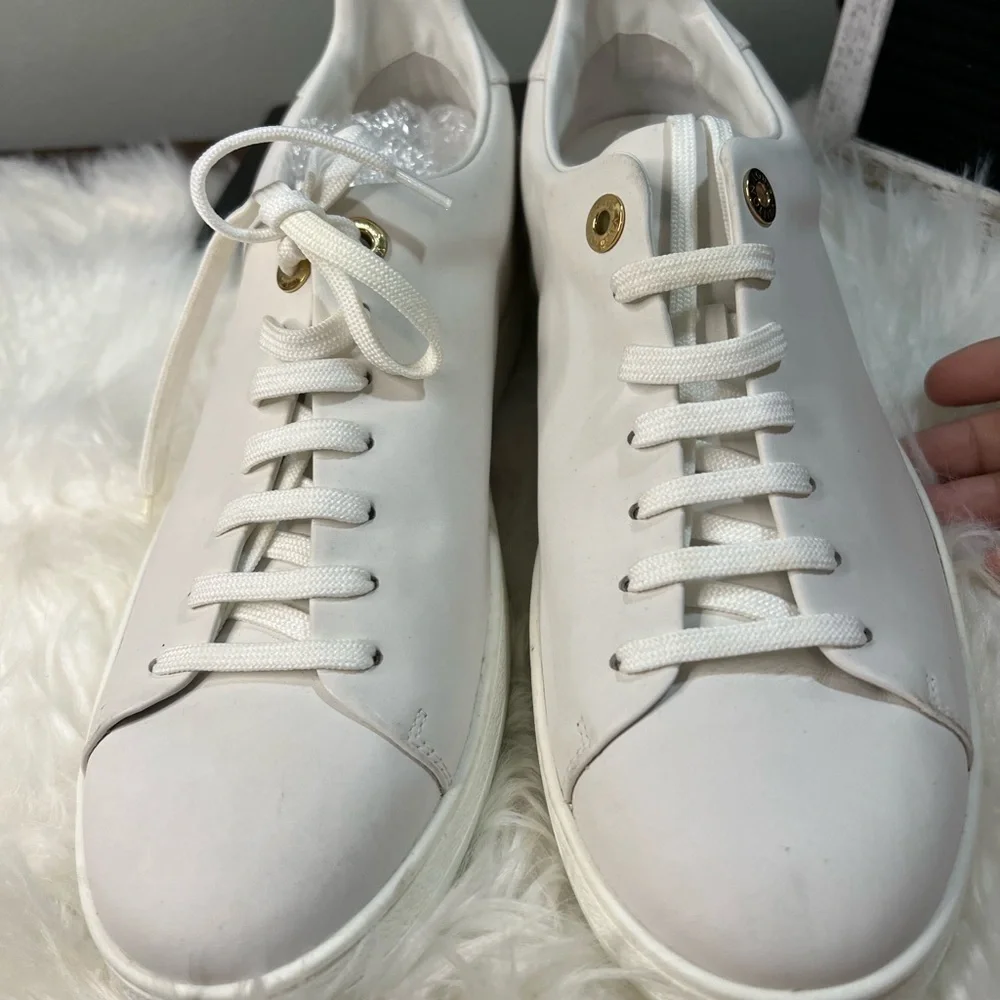 𝅺LOUIS vuitton white sneakers (size 40) check description - Picture 14 of 17